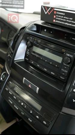 تۆیۆتا لاند کروزەر